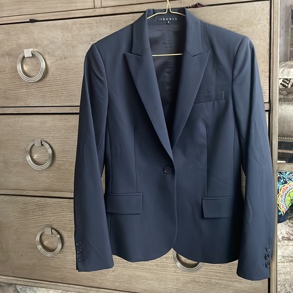 Theory blazer, size 6 - Picture 1 of 7